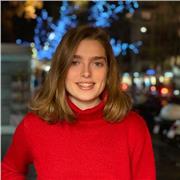 Profesora de Francés con título DALF C1